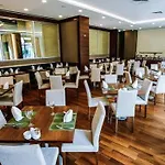 Park Dedeman Bostanci Hotel 4*