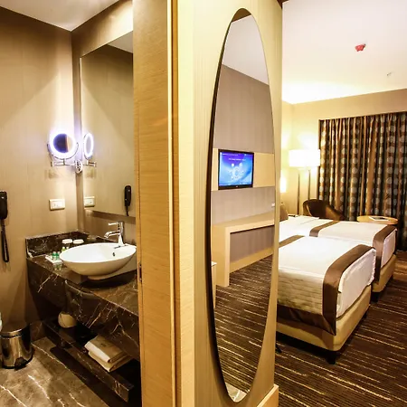 Hotel Park Dedeman Bostanci 4*